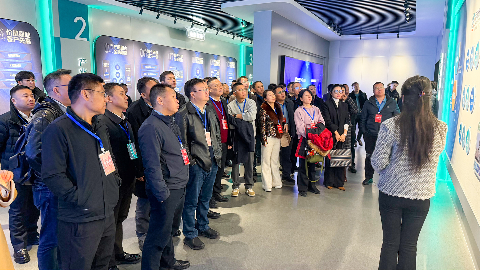 研修赋能 产业共进 —— 中国能源电力领军人才研修班到访南京能瑞考察交流